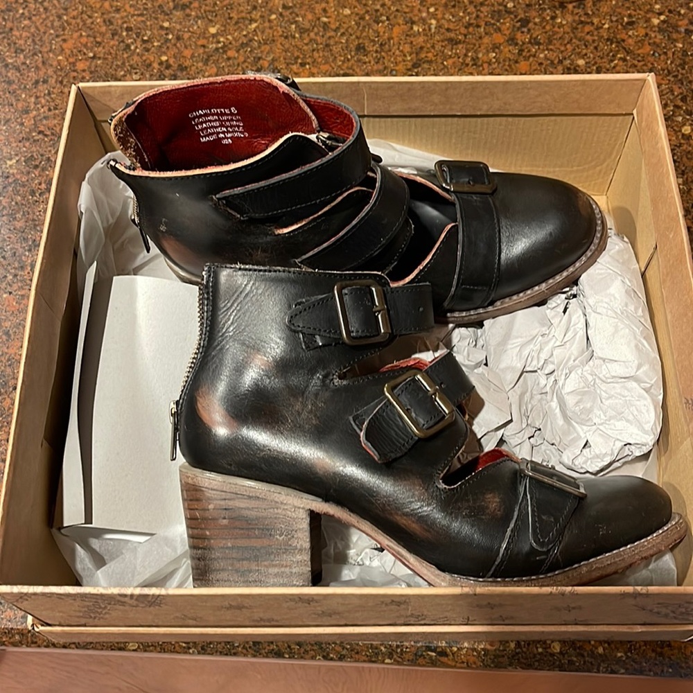 FreeBird Charlotte size 8